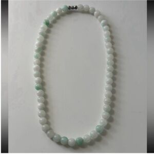 Jade pearl necklace